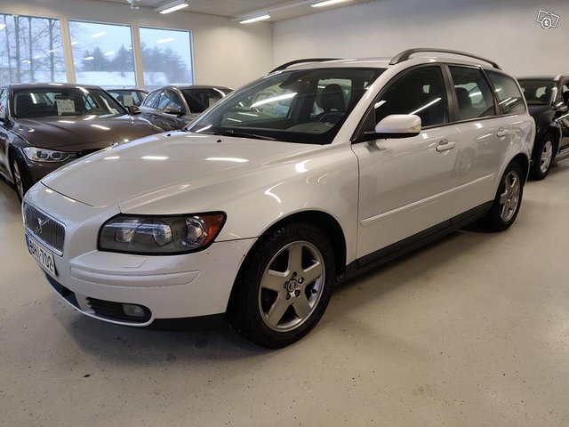 Volvo V50