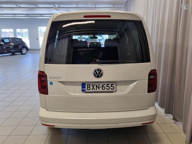 VOLKSWAGEN Caddy Maxi 5