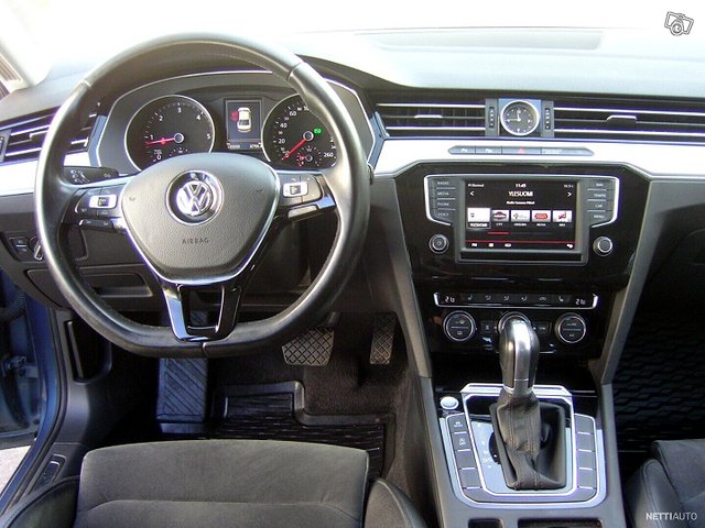 Volkswagen Passat 8