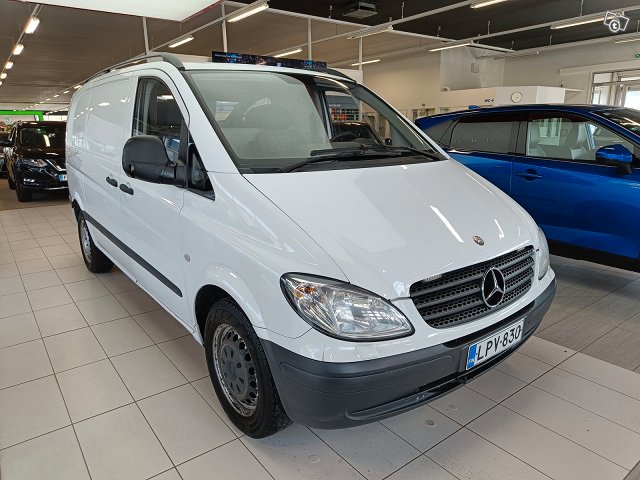 Mercedes-Benz Vito 2