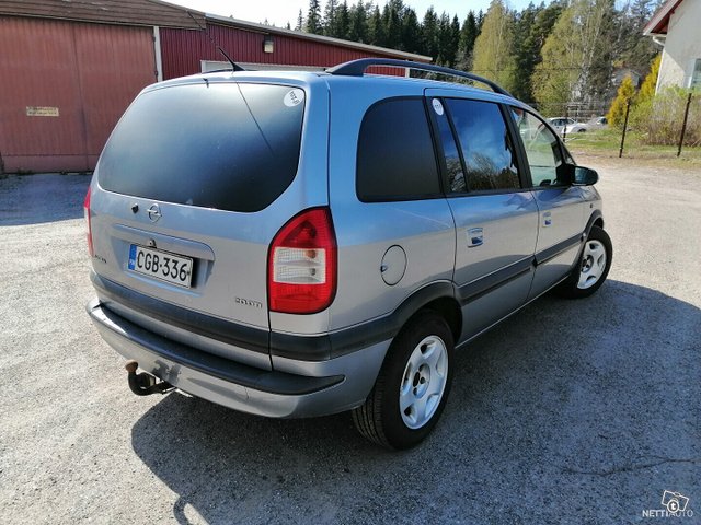 Opel Zafira 3