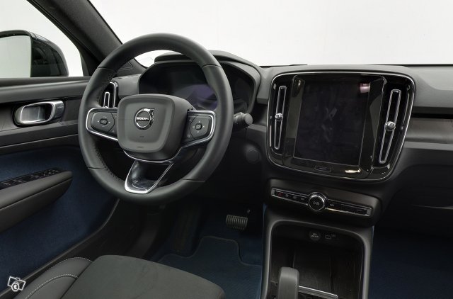 Volvo C40 11