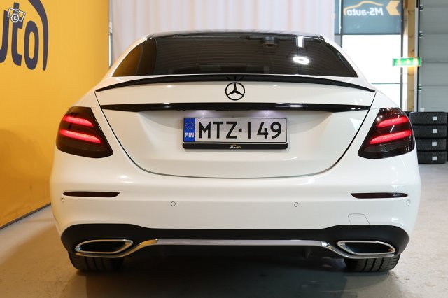 Mercedes-Benz E 6