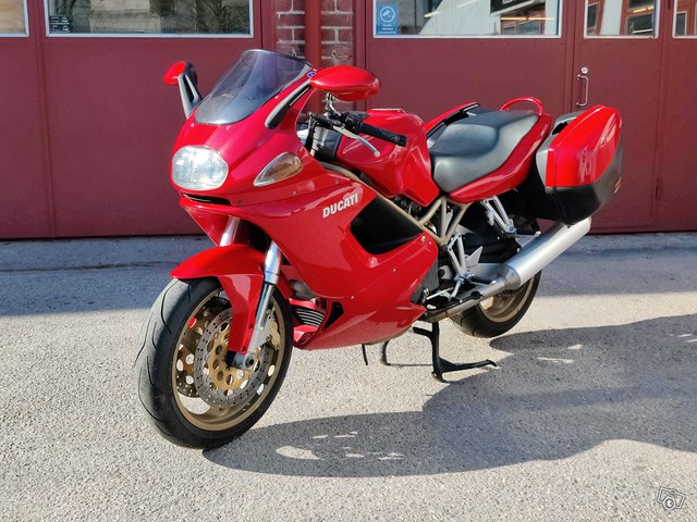 Ducati ST4 -99, hyvät renkaat, sivulaukaukut, kuva 1