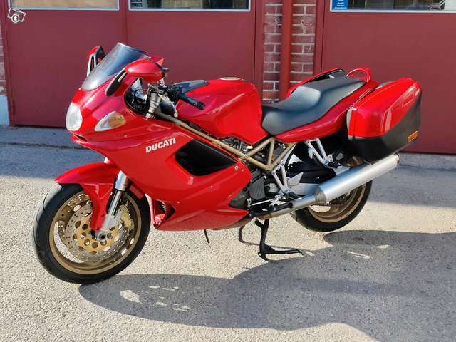 Ducati ST4 -99, hyvät renkaat, sivulaukaukut, kuva 1