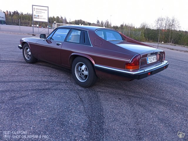 Jaguar XJ 4