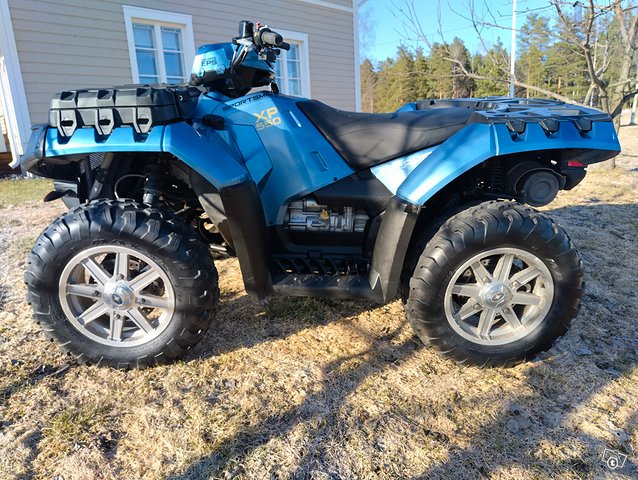 Polaris sportsman xp 550 4