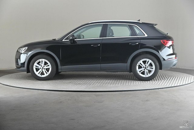 Audi Q3 4