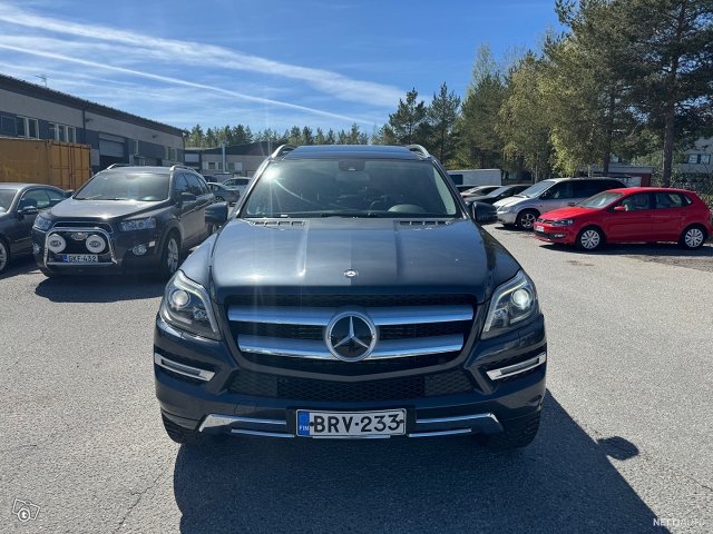 Mercedes-Benz GL 8