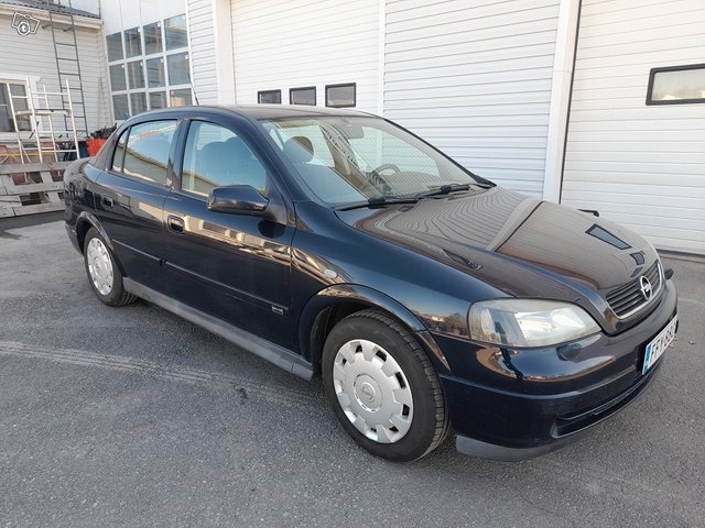 Opel Astra 2