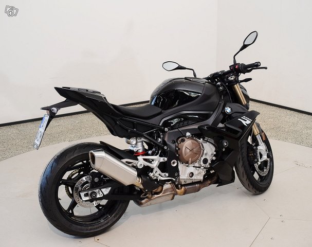 BMW S 1000R 9