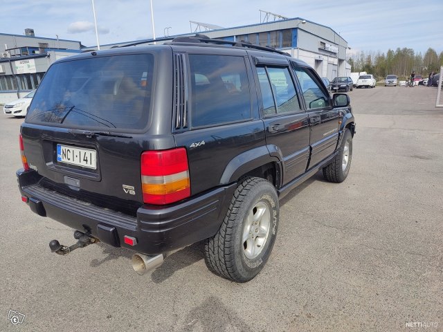 Jeep Grand Cherokee 5