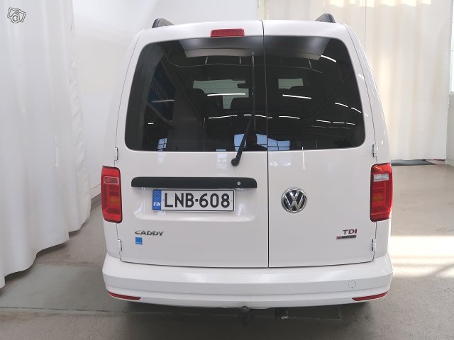 VOLKSWAGEN Caddy Maxi 4