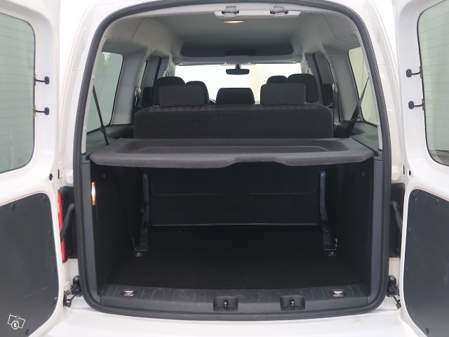 VOLKSWAGEN Caddy Maxi 9