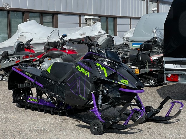 Arctic Cat M-sarja, kuva 1