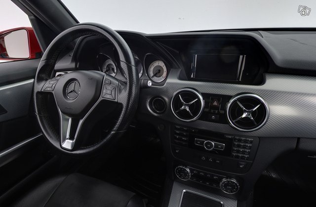 Mercedes-Benz GLK 12