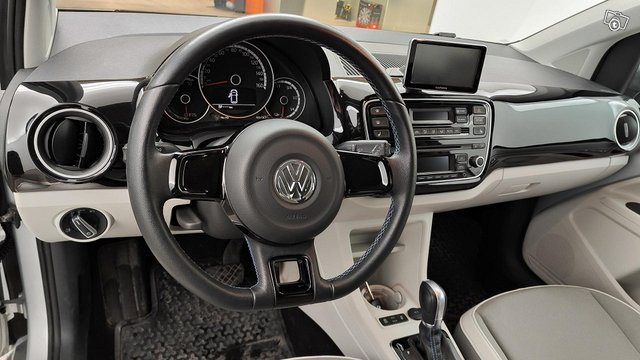 Volkswagen Up 7