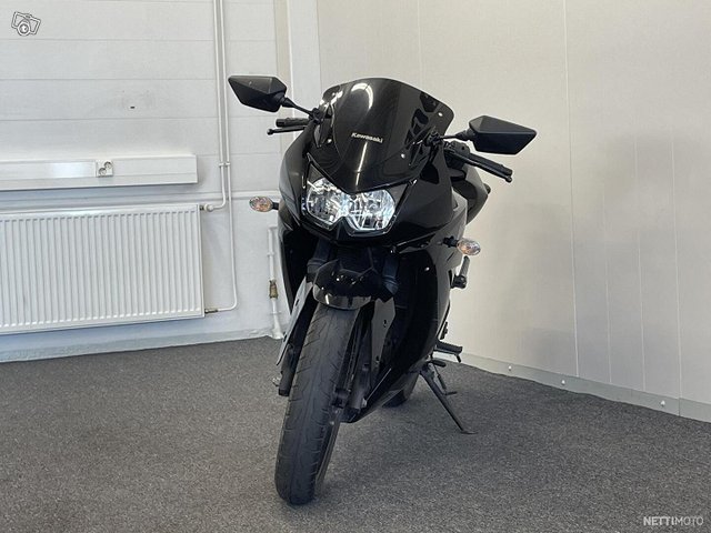 Kawasaki Ninja 11