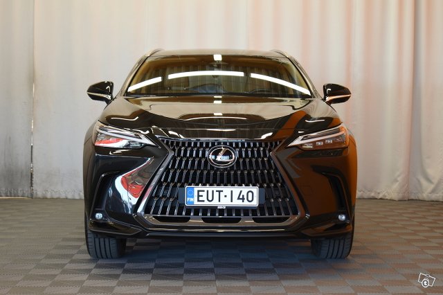 Lexus NX 2