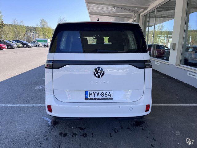 VOLKSWAGEN ID. Buzz Cargo 5