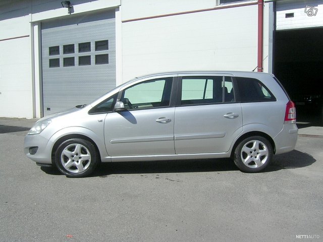 Opel Zafira 2