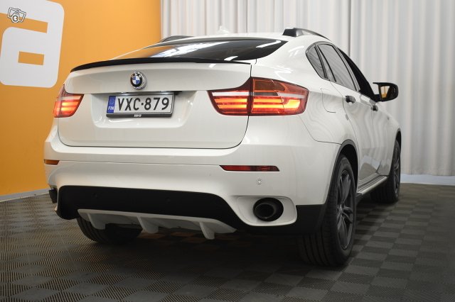 BMW X6 8