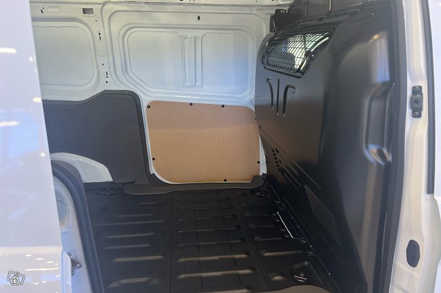 Ford Transit Connect 9