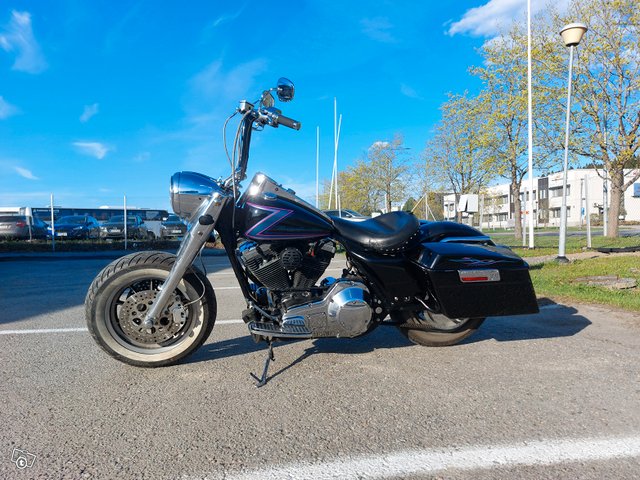 Harley Davidson, Fhlr Road King 2