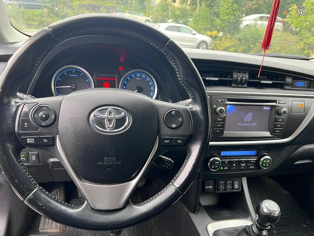 Toyota Auris, kuva 1