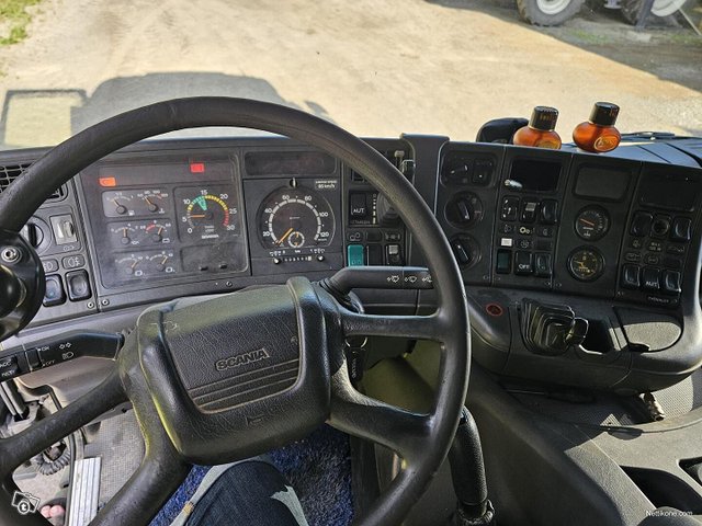 Scania P 124 6x2 Palfinger PK19000 17