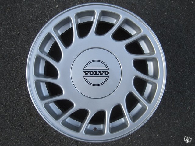 Volvo alkuperäinen alumiinivanne 1kpl 6x15" ET25 5x108