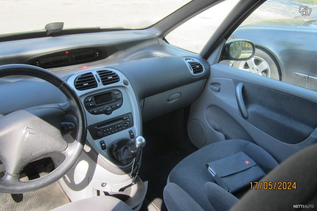 Citroen Xsara Picasso 8