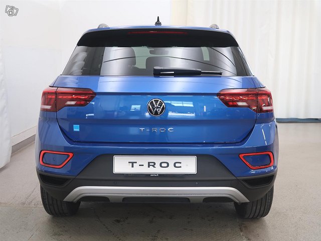 Volkswagen T-Roc 4