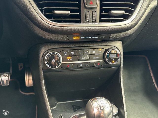 Ford Fiesta 17