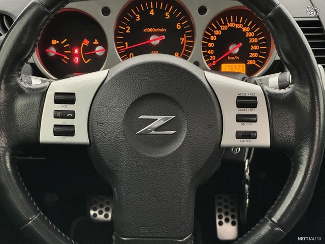 Nissan 350Z 12