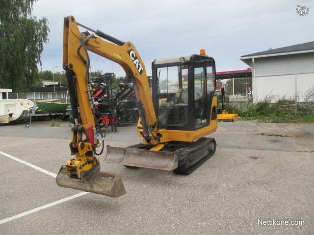 Cat 302.5 C, kuva 1