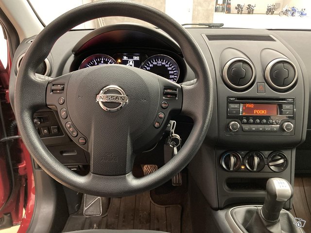 Nissan Qashqai 6