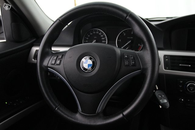 BMW 318 14