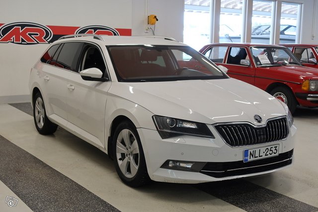 SKODA Superb 3