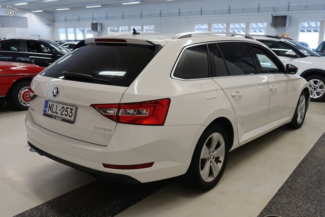 SKODA Superb 6