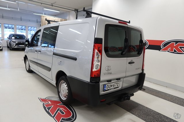 TOYOTA Proace 6