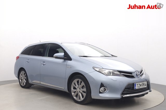 TOYOTA Auris