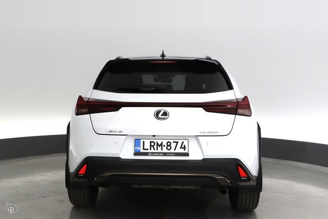 Lexus UX 4