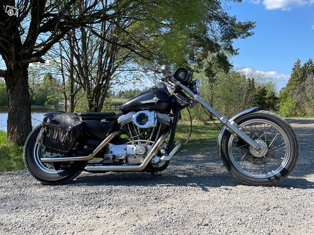 Harley-Davidson Sportster 1