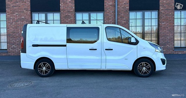 Opel Vivaro 9