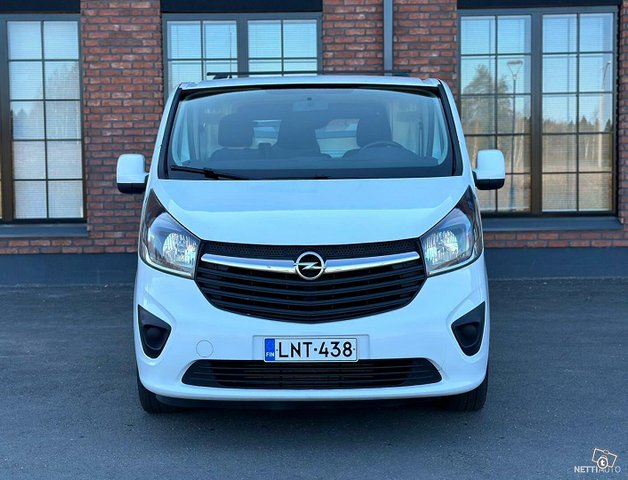 Opel Vivaro 11