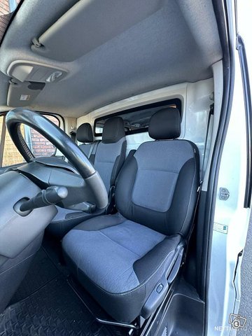 Opel Vivaro 15