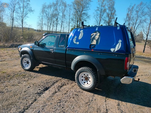 Nissan Navara 3