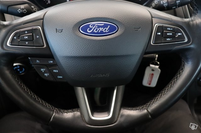 Ford Focus 17