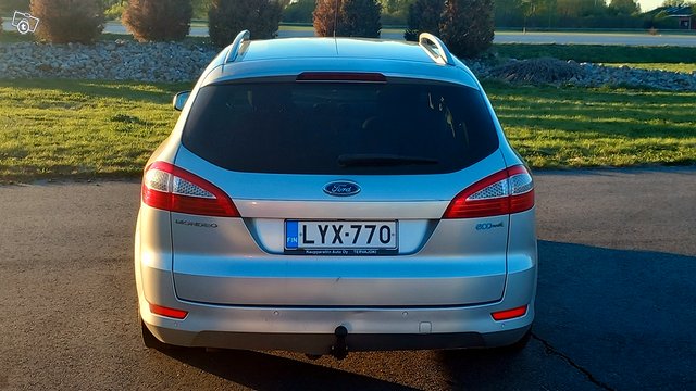 Ford Mondeo 8